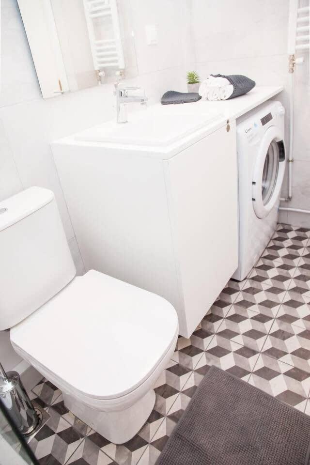 Fully Renovated, Modern Beauty In Central Athens! Eksteriør billede